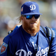 Illustration for article titled Justin Turner Breaks Wrist On HBP